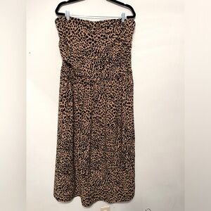 THE internet target dress. Drop-waste, strapless, maxi leopard dress!!